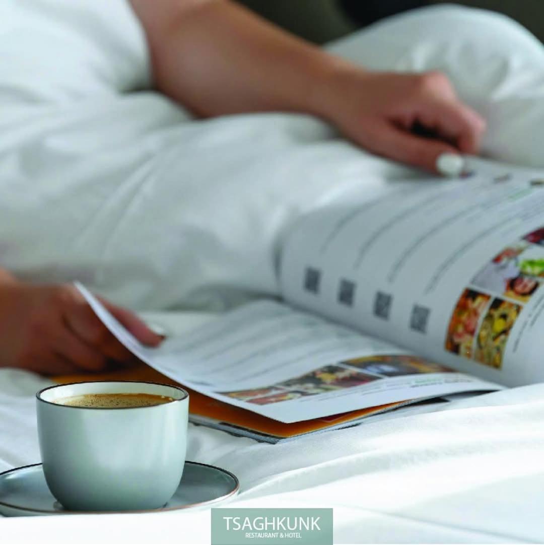 Tsaghkunk Chef House Hotel & Restaurant 세반 외부 사진