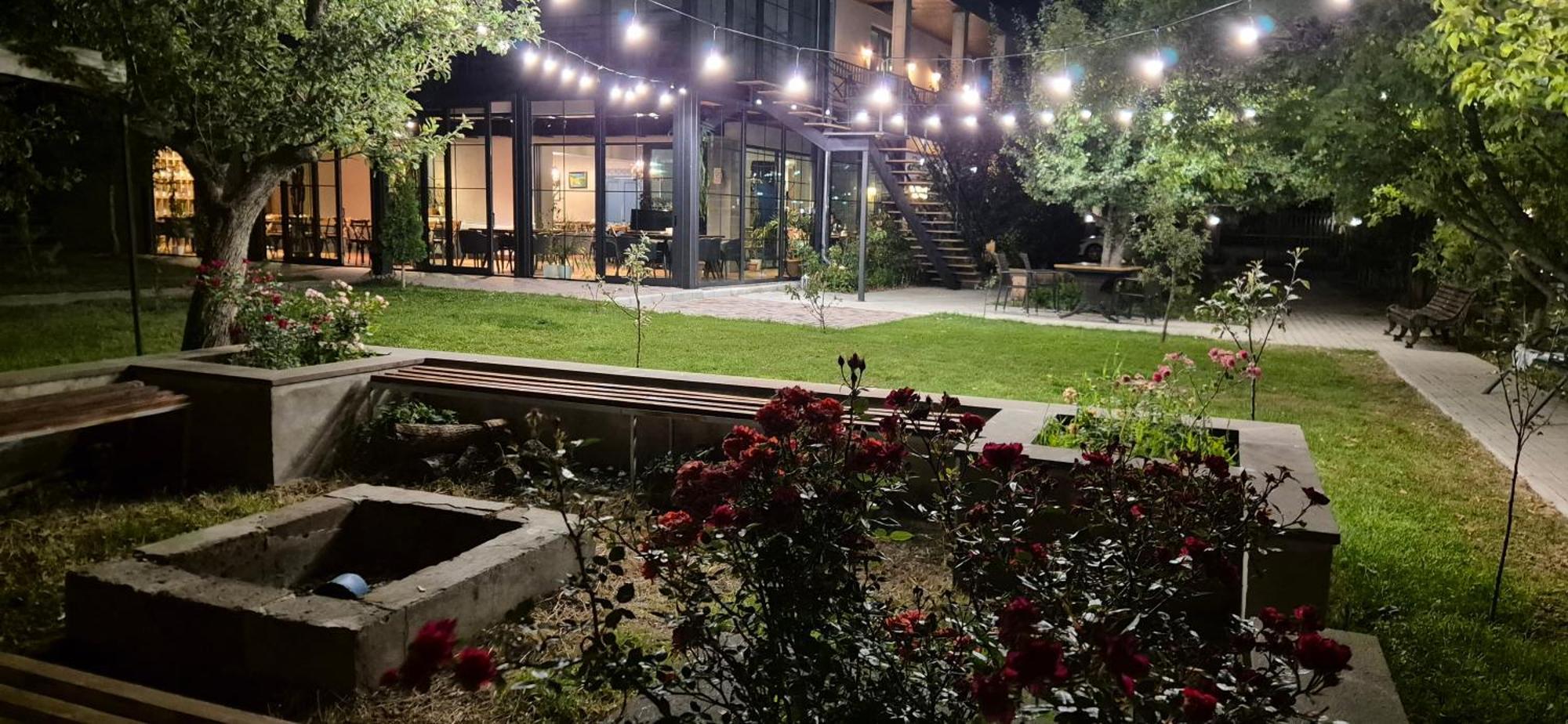 Tsaghkunk Chef House Hotel & Restaurant 세반 외부 사진